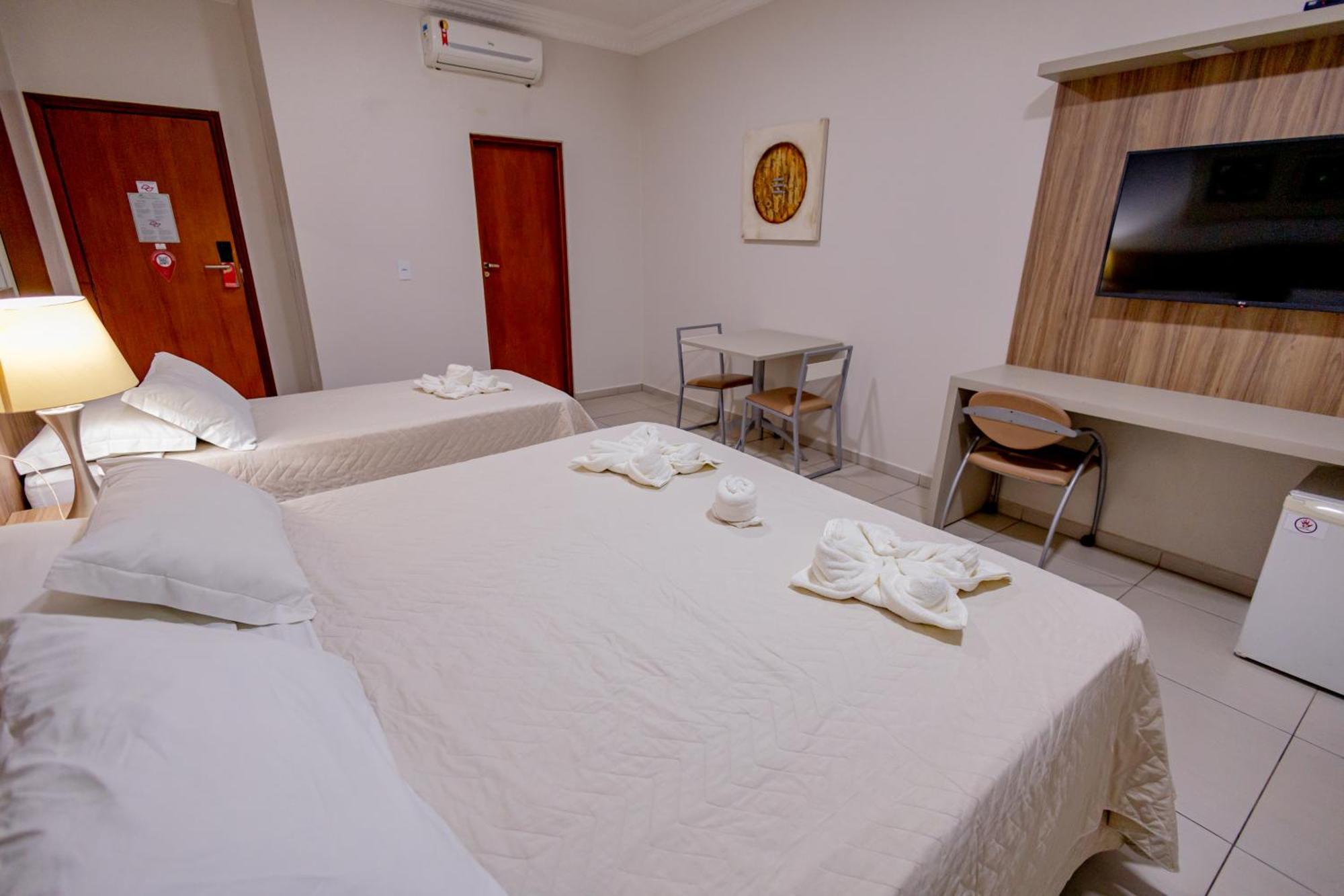 Hotel Villa De Holanda Holambra Bagian luar foto